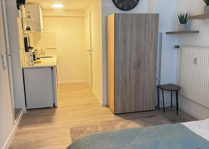 Maru Living M71